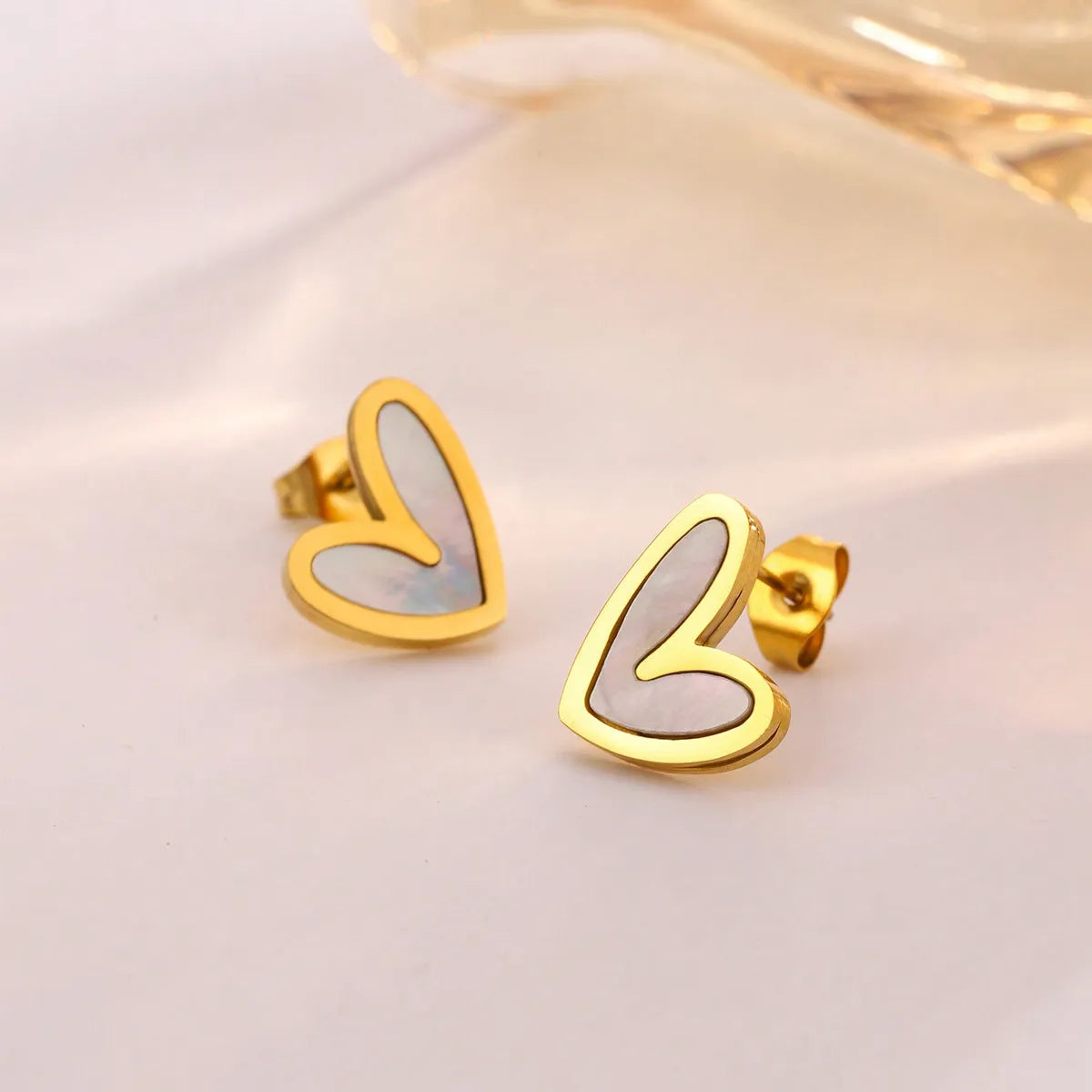 1 Pair Cute Sweet Heart Shape Plating Inlay 304 Stainless Steel Shell 18K Gold Plated Ear Studs