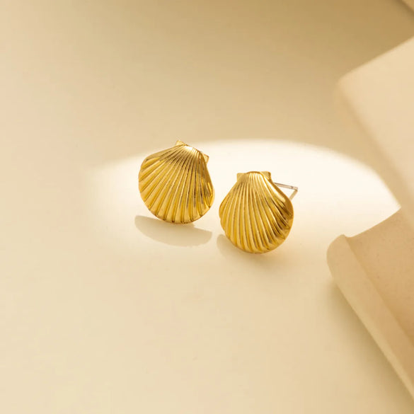 1 Pair Cute Vintage Style Shell Plating Alloy Ear Studs