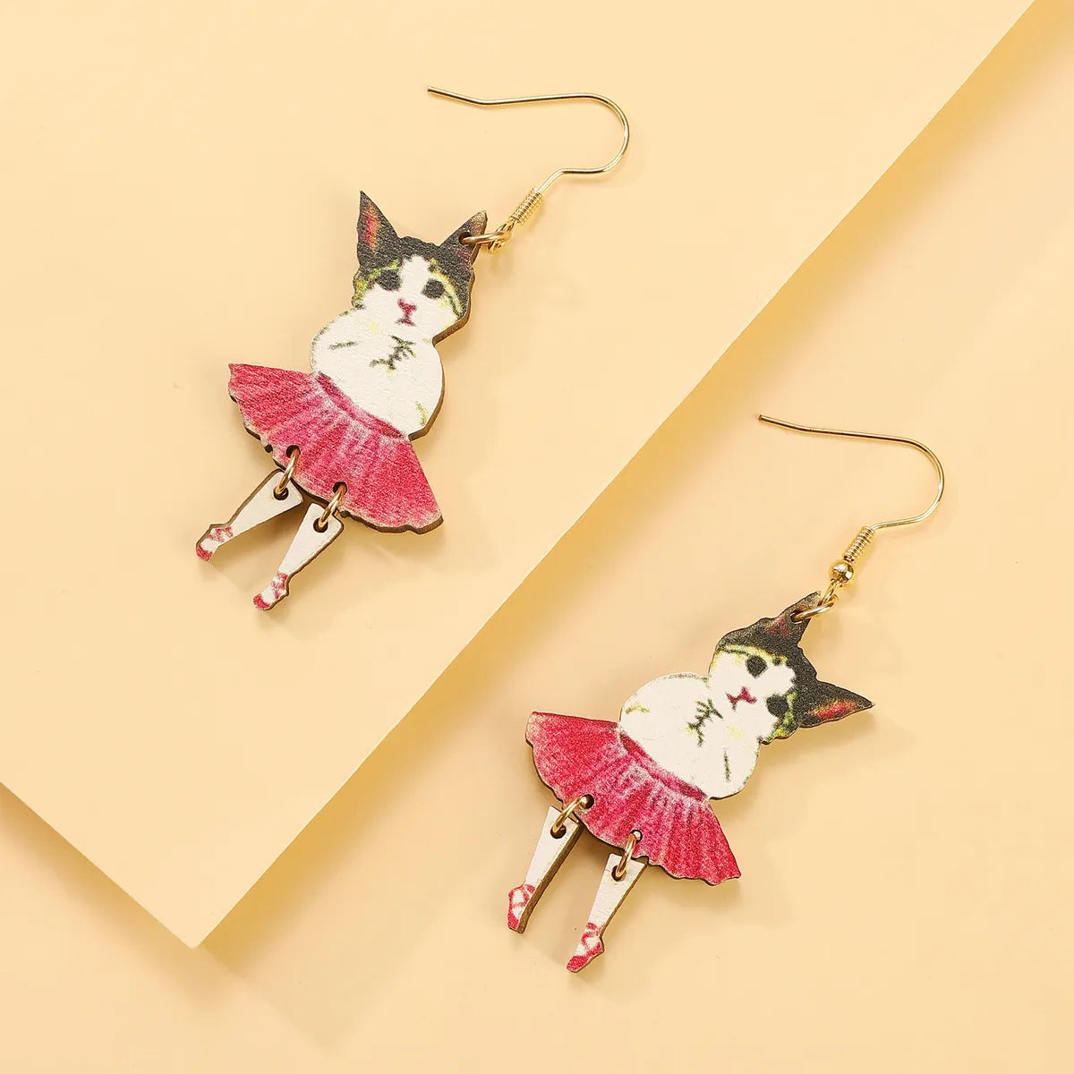 1 Pair Cute Vintage Style Simple Style Cat Wood Drop Earrings