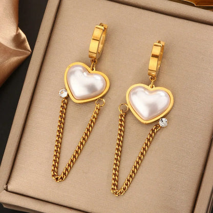 1 Pair Elegant Baroque Style Round Heart Shape Plating Inlay 304 Stainless Steel Artificial Rhinestones Plastic 18K Gold Plated Drop Earrings Ear Studs