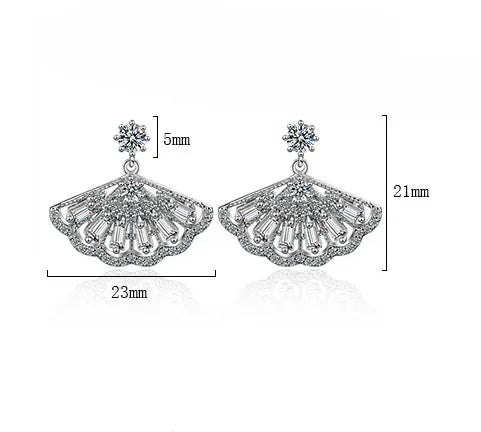 1 Pair Elegant Basic Commute Geometric Scallop Inlay Copper Zircon Ear Studs