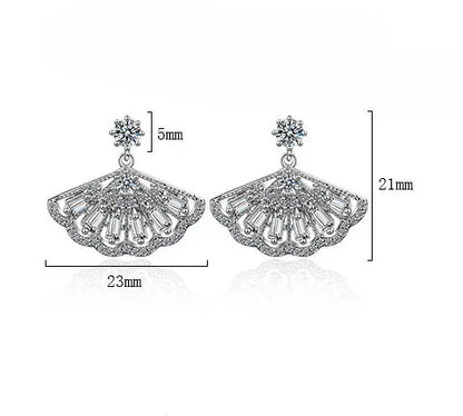 1 Pair Elegant Basic Commute Geometric Scallop Inlay Copper Zircon Ear Studs