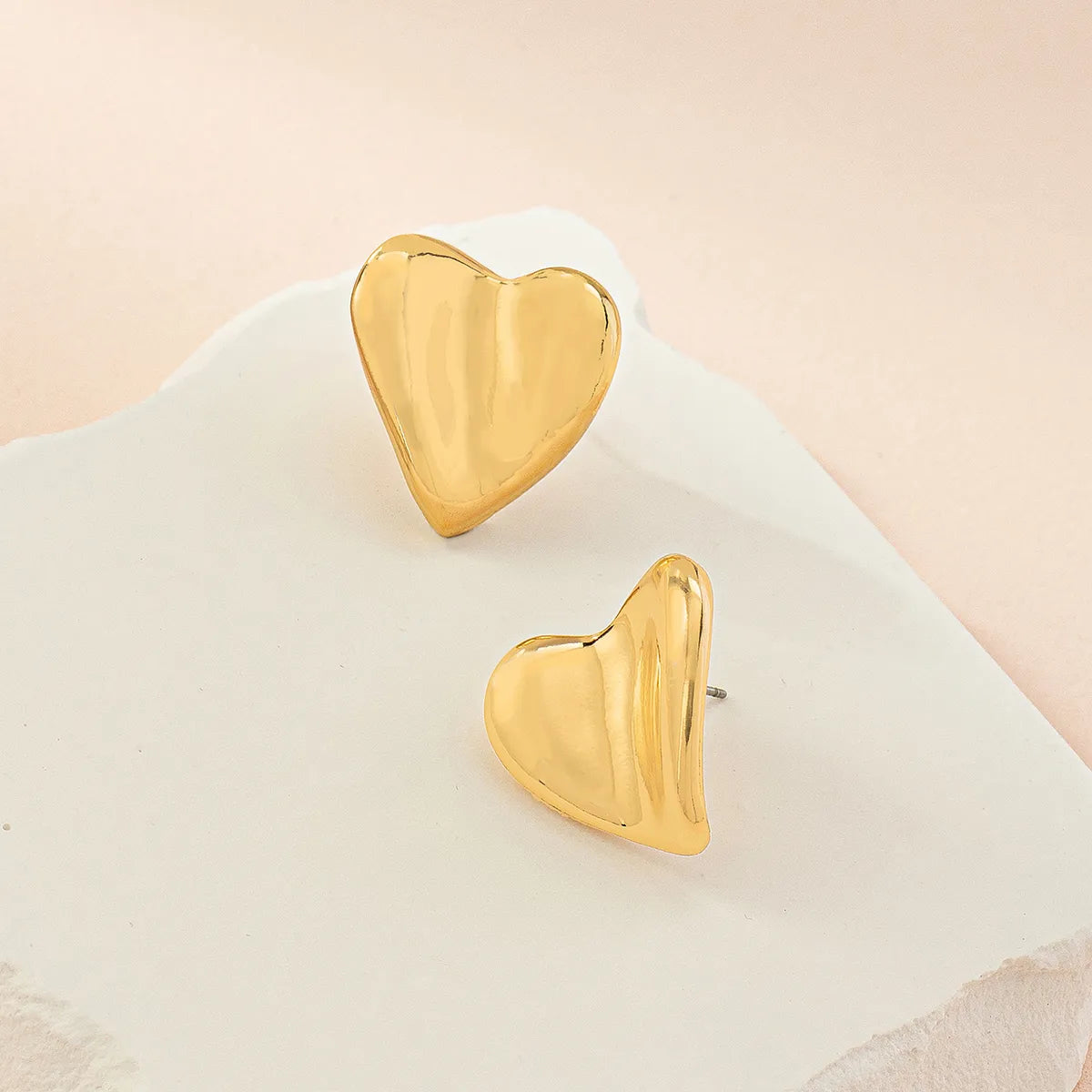 1 Pair Elegant Basic Simple Style Heart Shape Iron Ear Studs