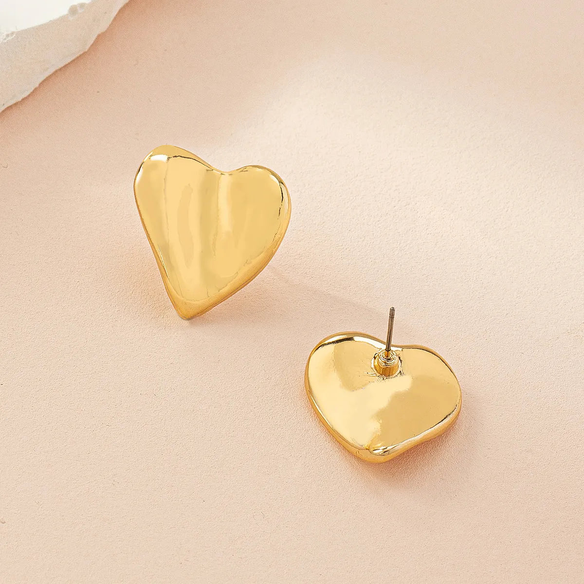 1 Pair Elegant Basic Simple Style Heart Shape Iron Ear Studs