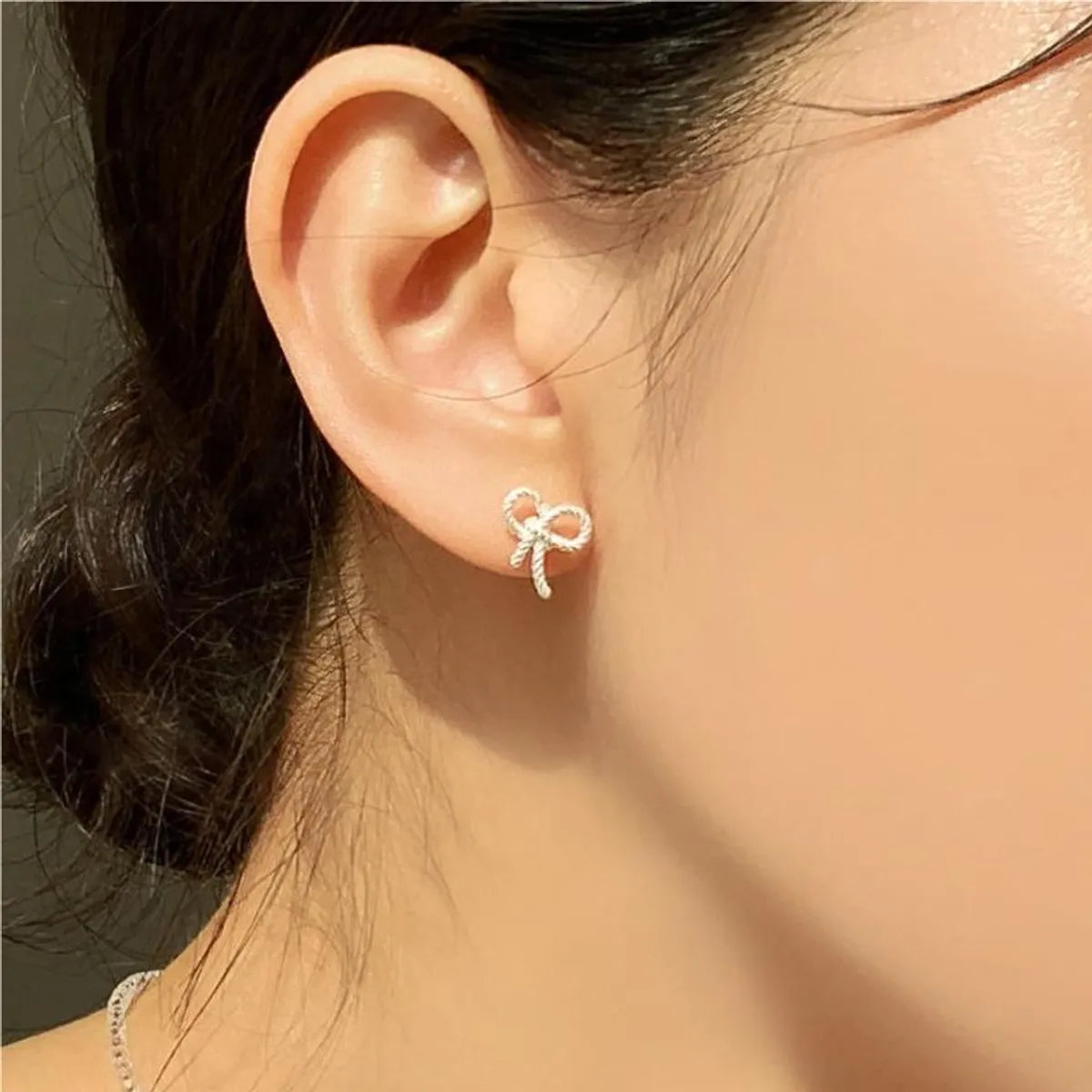 1 Pair Elegant Bow Knot Plating Sterling Silver Ear Studs