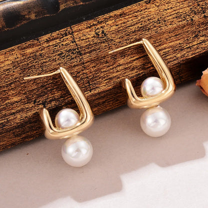 1 Pair Elegant C Shape Pearl Windmill Plating Inlay Arylic Copper Zircon Ear Studs