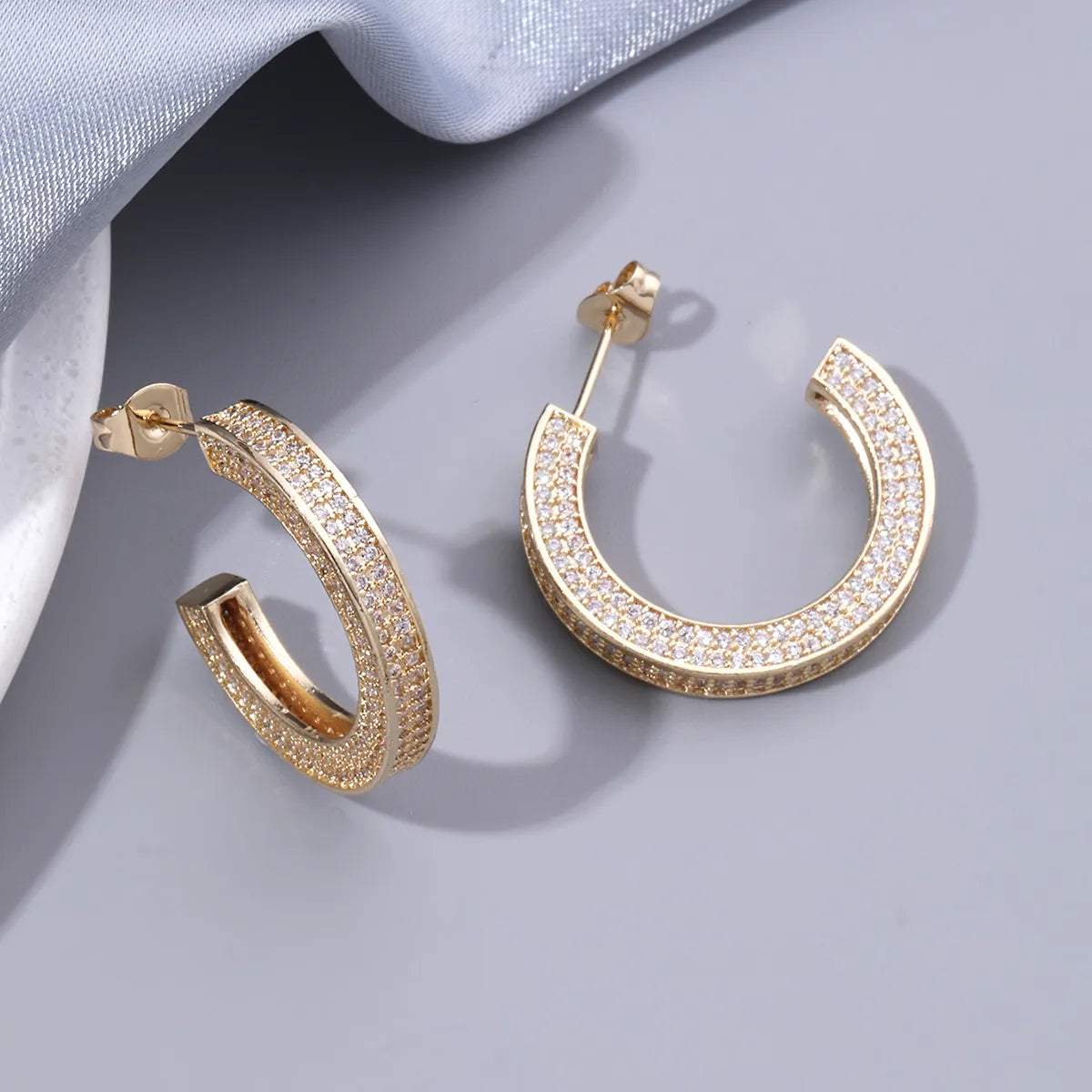 1 Pair Elegant C Shape Polishing Plating Inlay Copper Zircon 18k Gold Plated Ear Studs