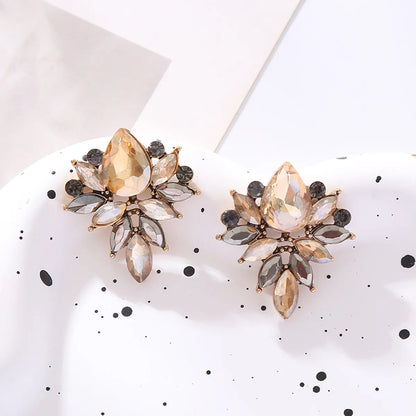 1 Pair Elegant Classic Style Flower Inlay Glass Rhinestones Ear Studs