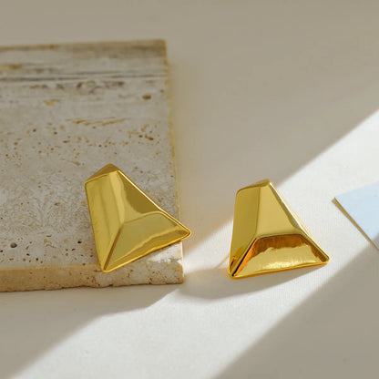 1 Pair Elegant Classic Style Geometric Trapezoid Copper 18K Gold Plated Ear Studs