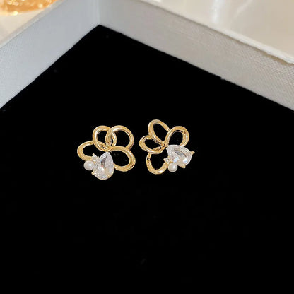 1 Pair Elegant Classic Style Heart Shape Butterfly Plating Inlay Copper Imitation Pearl Zircon 14K Gold Plated Drop Earrings Ear Studs