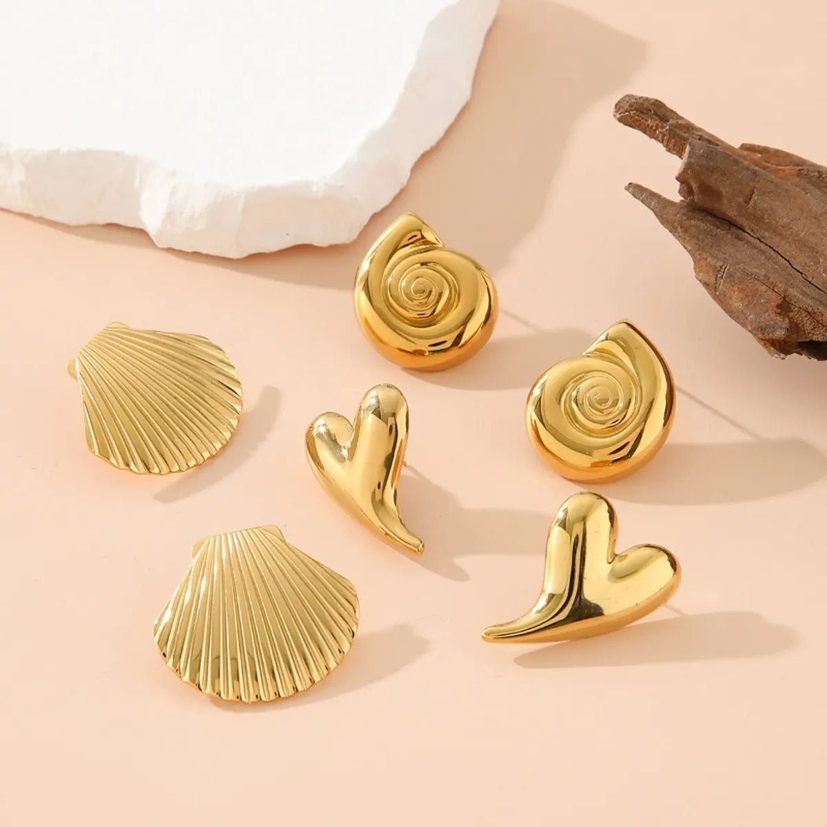 1 Pair Elegant Classic Style Heart Shape Snails Shell 304 Stainless Steel Ear Studs