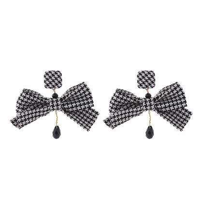 1 Pair Elegant Classic Style Houndstooth Bow Knot Inlay Alloy Cloth Artificial Crystal Gold Plated Drop Earrings