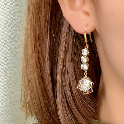 1 Pair Elegant Classic Style Shiny Flower Plating Inlay Copper Zircon Gold Plated Drop Earrings