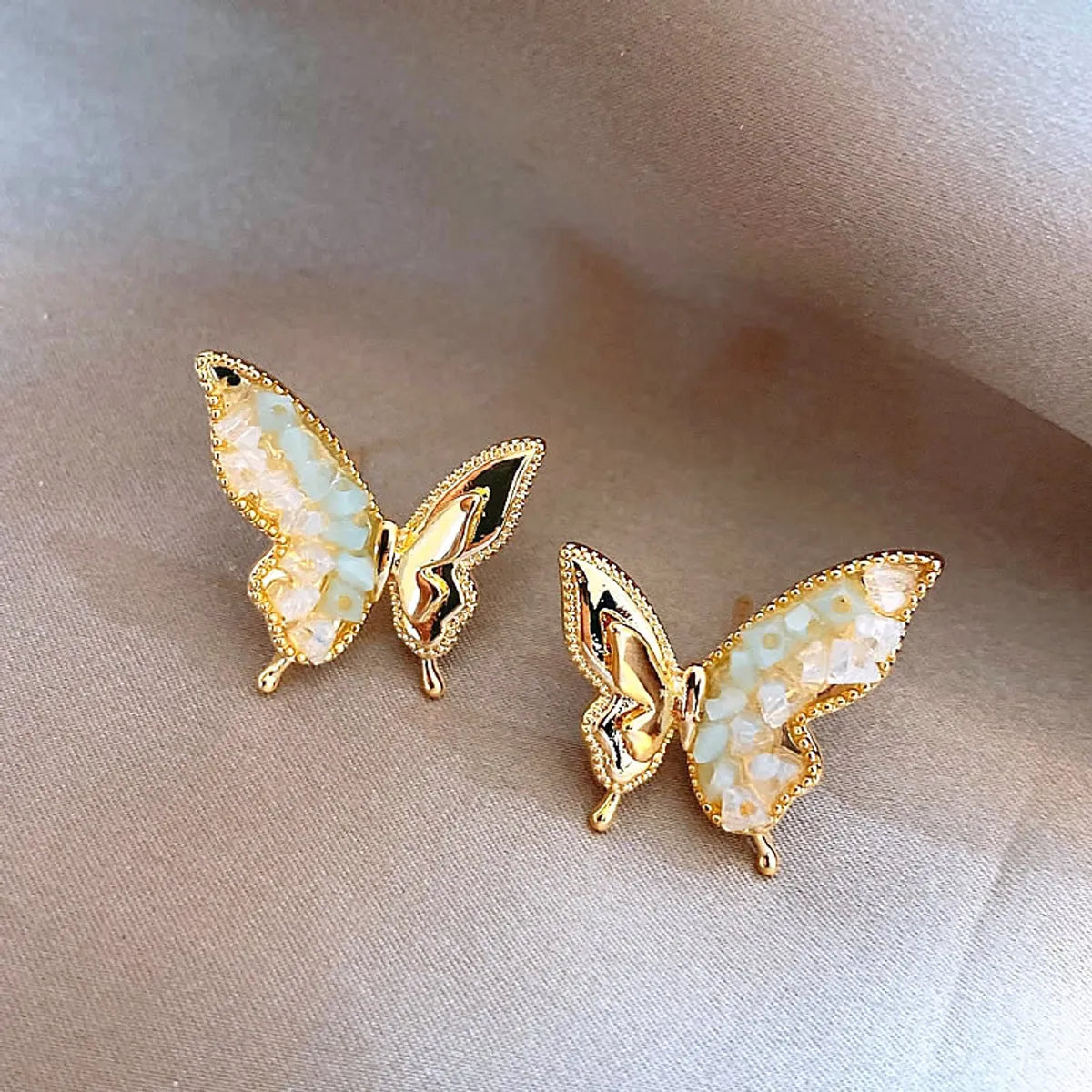 1 Pair Elegant Classic Style Streetwear Butterfly Inlay Alloy Rhinestones Ear Studs