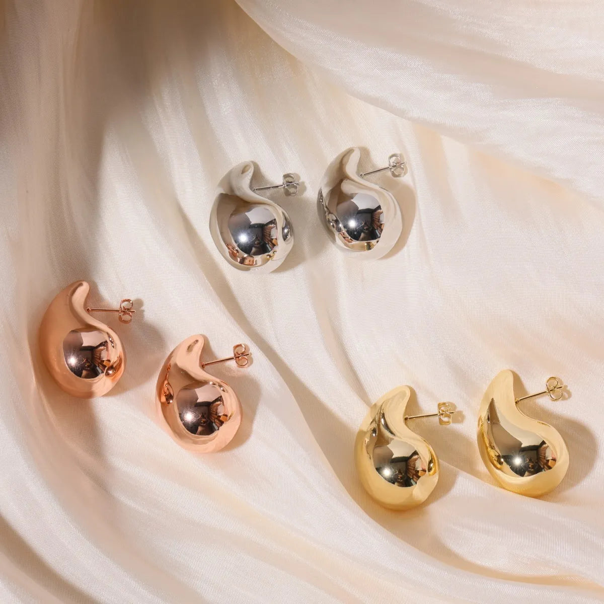 1 Pair Elegant Classic Style Water Droplets Plating Stainless Steel 18k Gold Plated Ear Studs