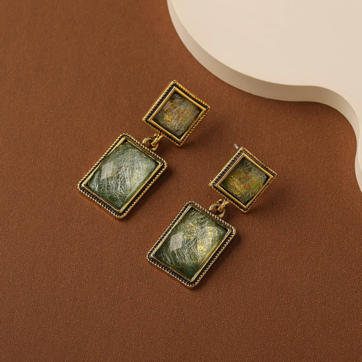 1 Pair Elegant Classical Lady Square Inlay Zinc Alloy Resin Drop Earrings