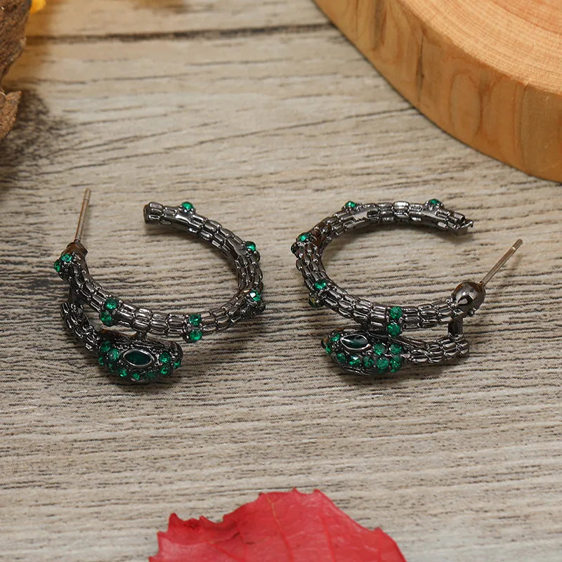 1 Pair Elegant Classical Snake Asymmetrical Alloy Ear Studs