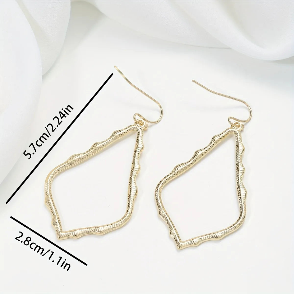 1 Pair Elegant Commute Geometric Copper Drop Earrings