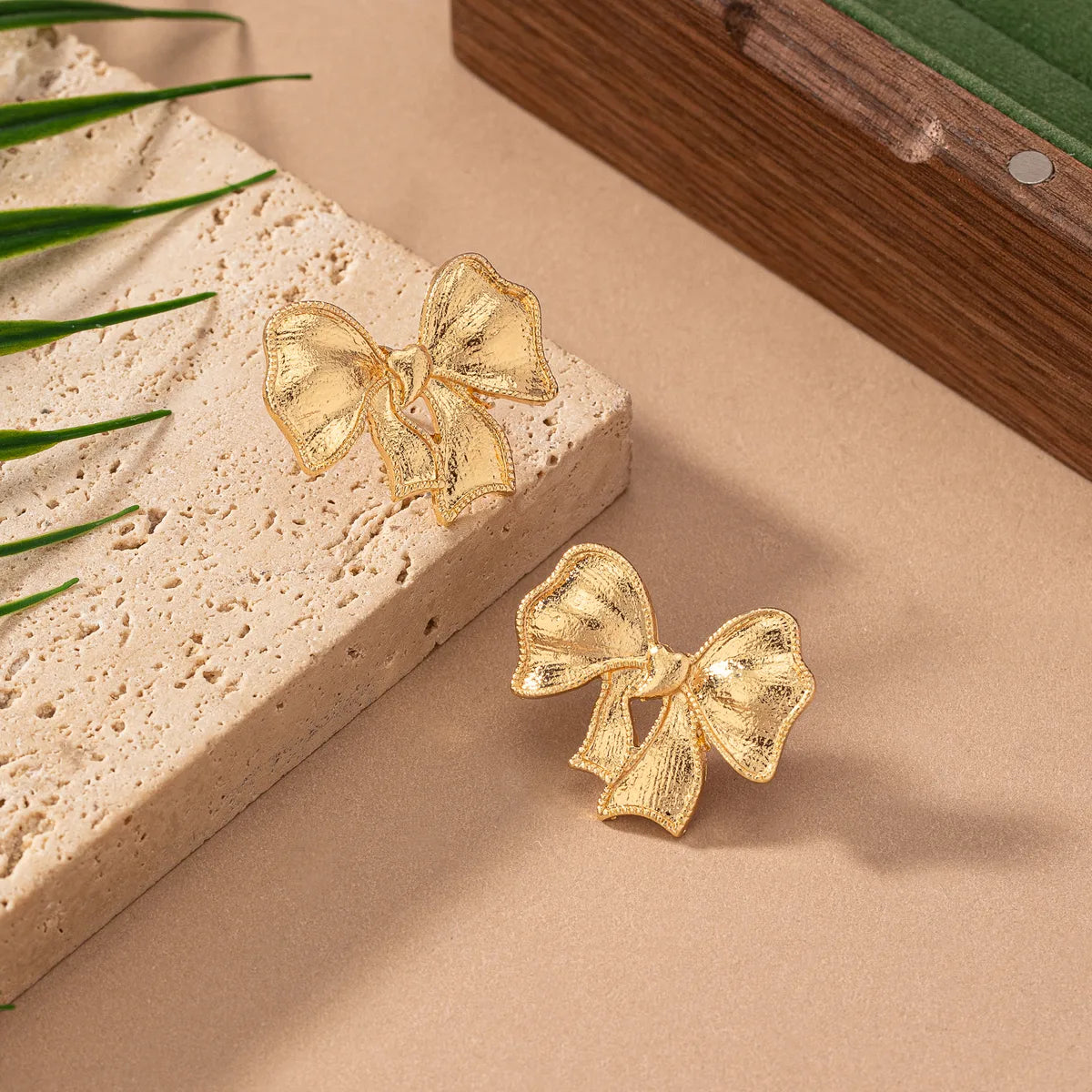 1 Pair Elegant Cute Bow Knot Plating Alloy 14K Gold Plated Ear Studs