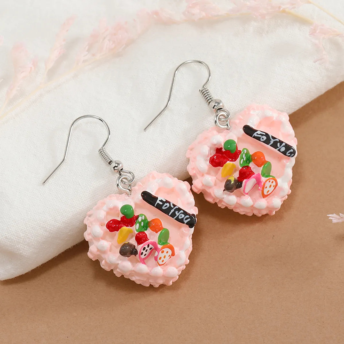 1 Pair Elegant Cute Lady Heart Shape Cake Alloy Drop Earrings