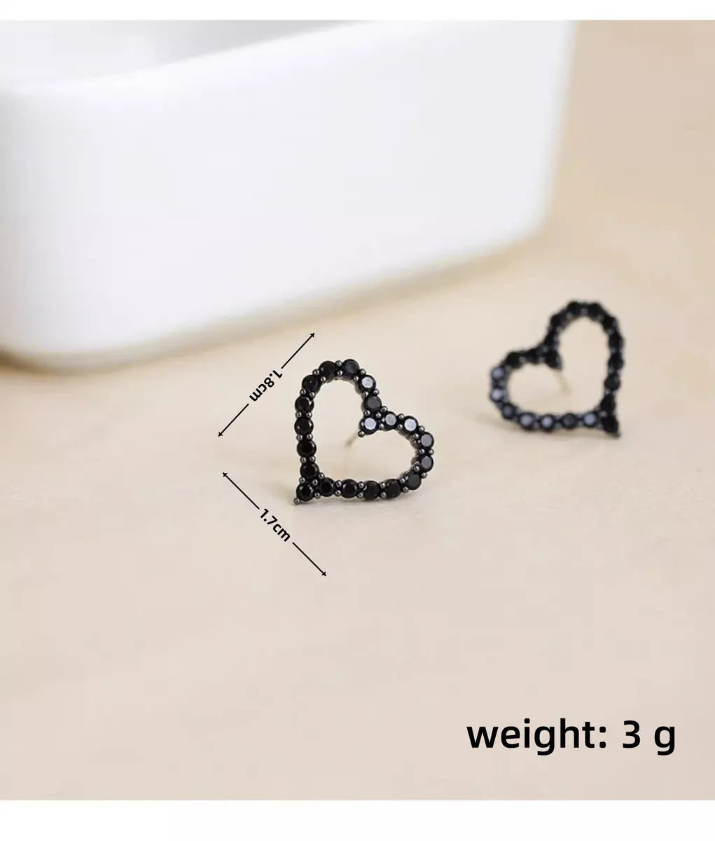 1 Pair Elegant Cute Luxurious Heart Shape Hollow Out Inlay Copper Alloy Brass Zircon 18K Gold Plated Black Plated Gun Ear Studs