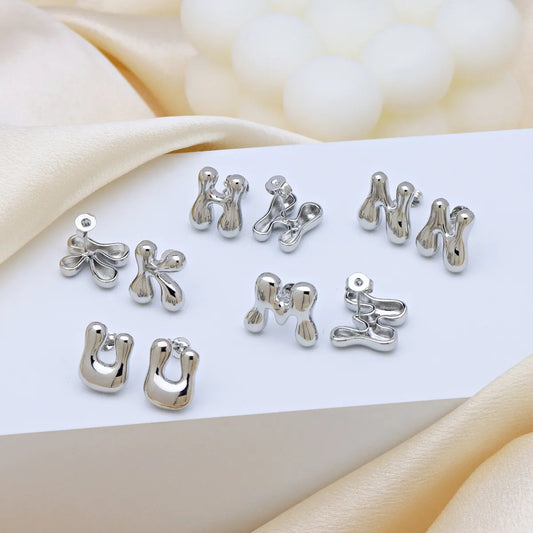 1 Pair Elegant Cute Simple Style Letter Solid Color Copper Ear Studs