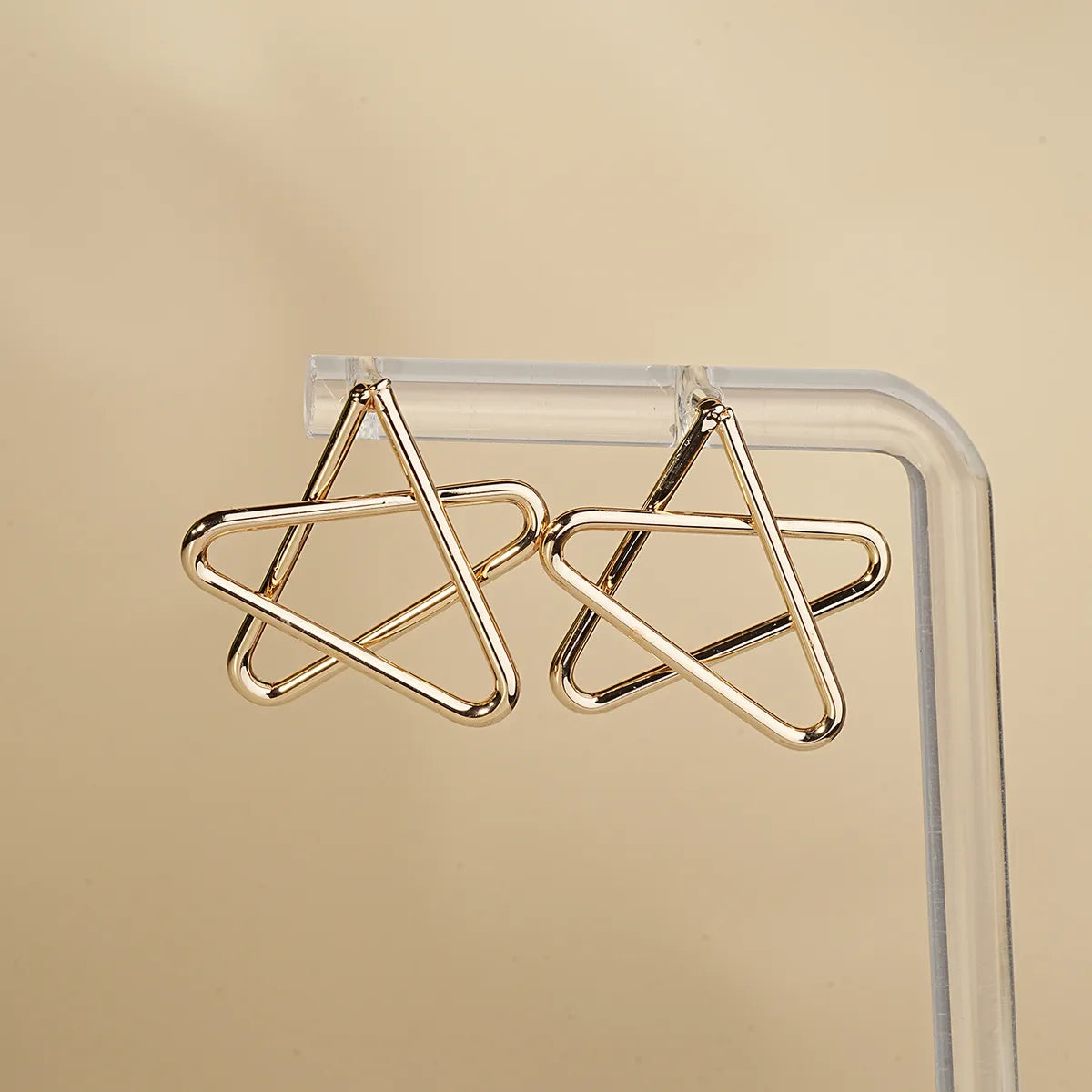 1 Pair Elegant Cute Simple Style Star Hollow Out Titanium Steel Iron Ear Studs