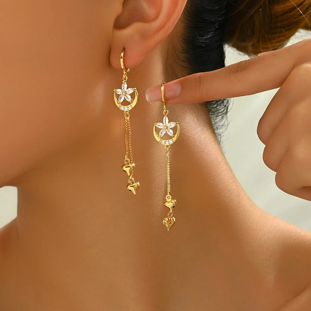 1 Pair Elegant Flower Gourd Fish Inlay 201 Stainless Steel Rhinestones Zircon 18K Gold Plated Drop Earrings