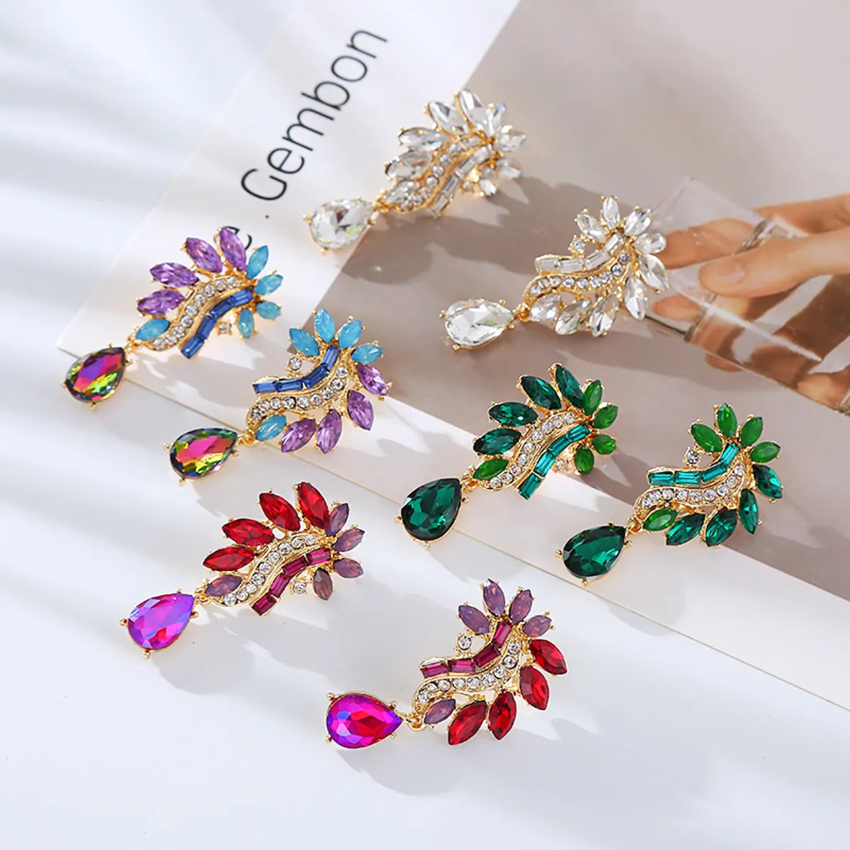 1 Pair Elegant Flower Inlay Alloy Rhinestones Drop Earrings