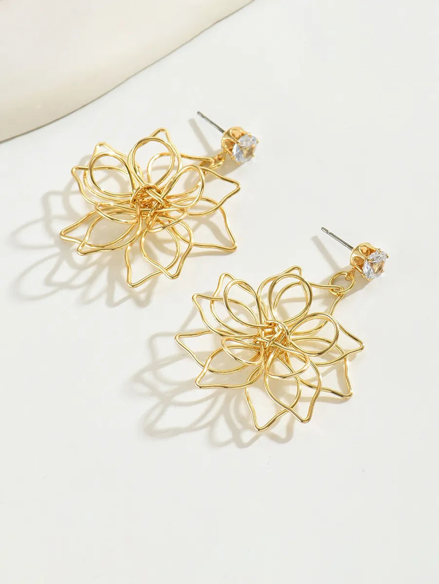 1 Pair Elegant Flower Inlay Alloy Rhinestones Gold Plated Drop Earrings