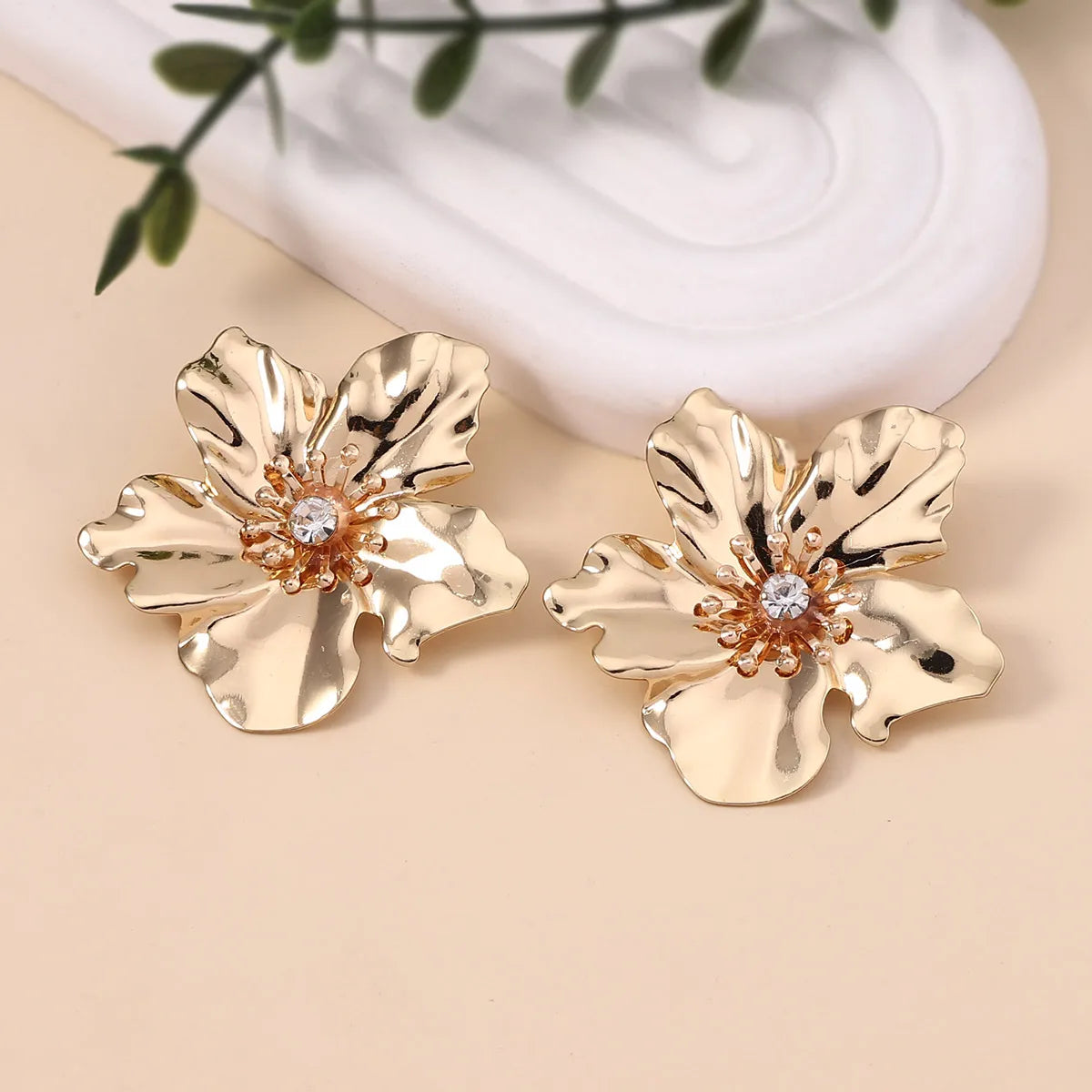 1 Pair Elegant Flower Inlay Metal Rhinestones Ear Studs