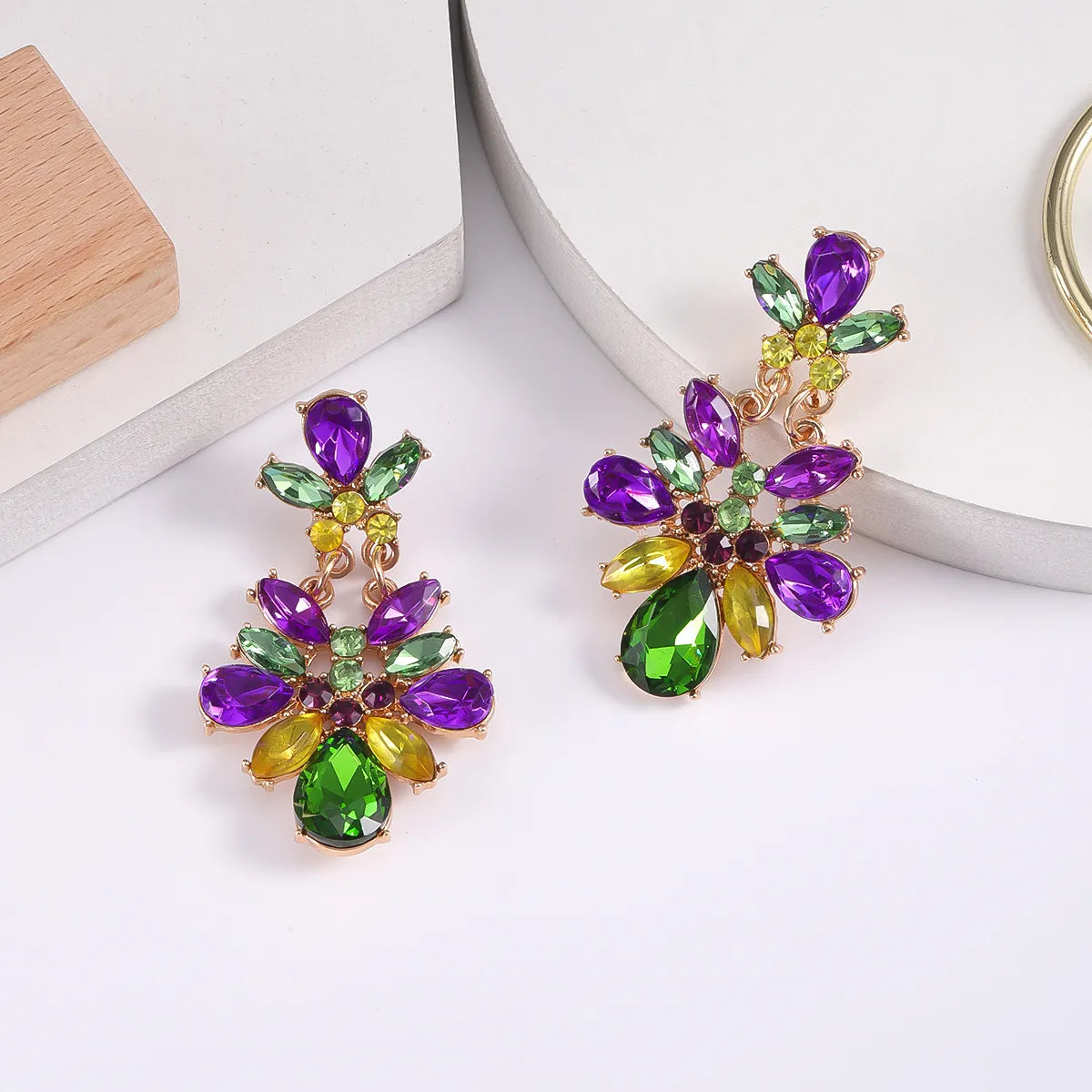 1 Pair Elegant Flower Plating Inlay Alloy Artificial Gemstones Gold Plated Drop Earrings