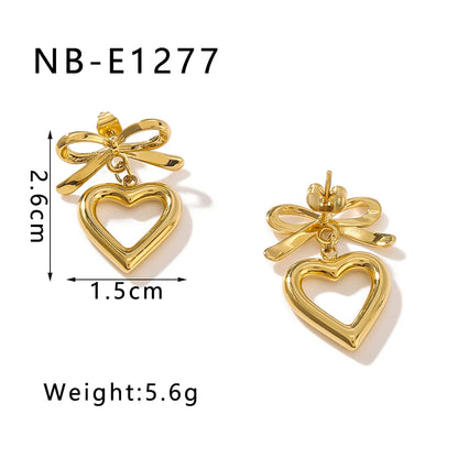 1 Pair Elegant French Style Classic Style C Shape Heart Shape Flower Epoxy Inlay 304 Stainless Steel Artificial Pearls 18K Gold Plated Drop Earrings