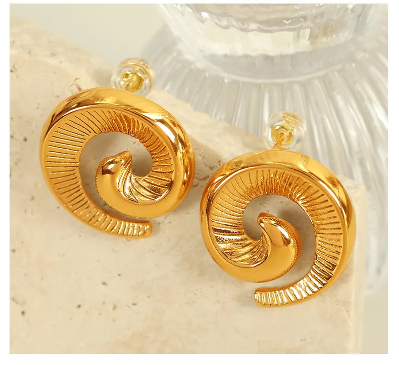 1 Pair Elegant French Style Spiral Stripe Polishing Plating 304 Stainless Steel 18K Gold Plated Ear Studs