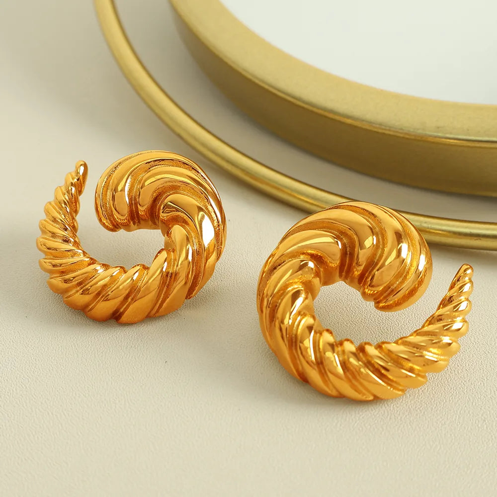 1 Pair Elegant French Style Spiral Stripe Polishing Plating 304 Stainless Steel 18K Gold Plated Ear Studs