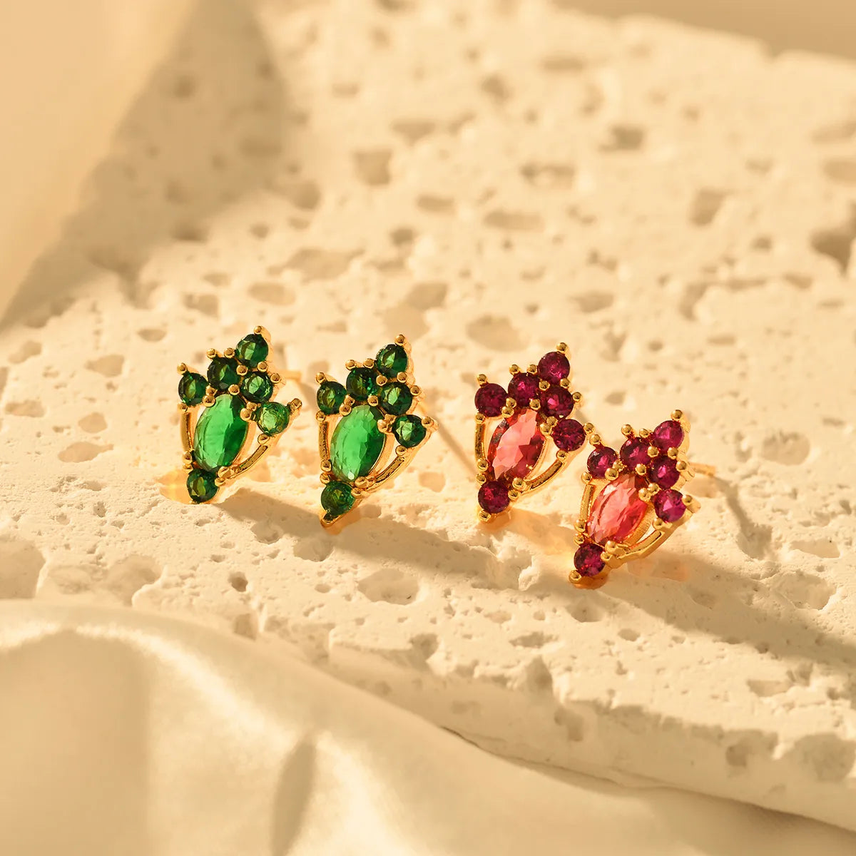 1 Pair Elegant Geometric Inlay Alloy Gem Zircon Ear Studs