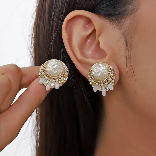 1 Pair Elegant Geometric Inlay Alloy Pearl Zircon Gold Plated Ear Studs