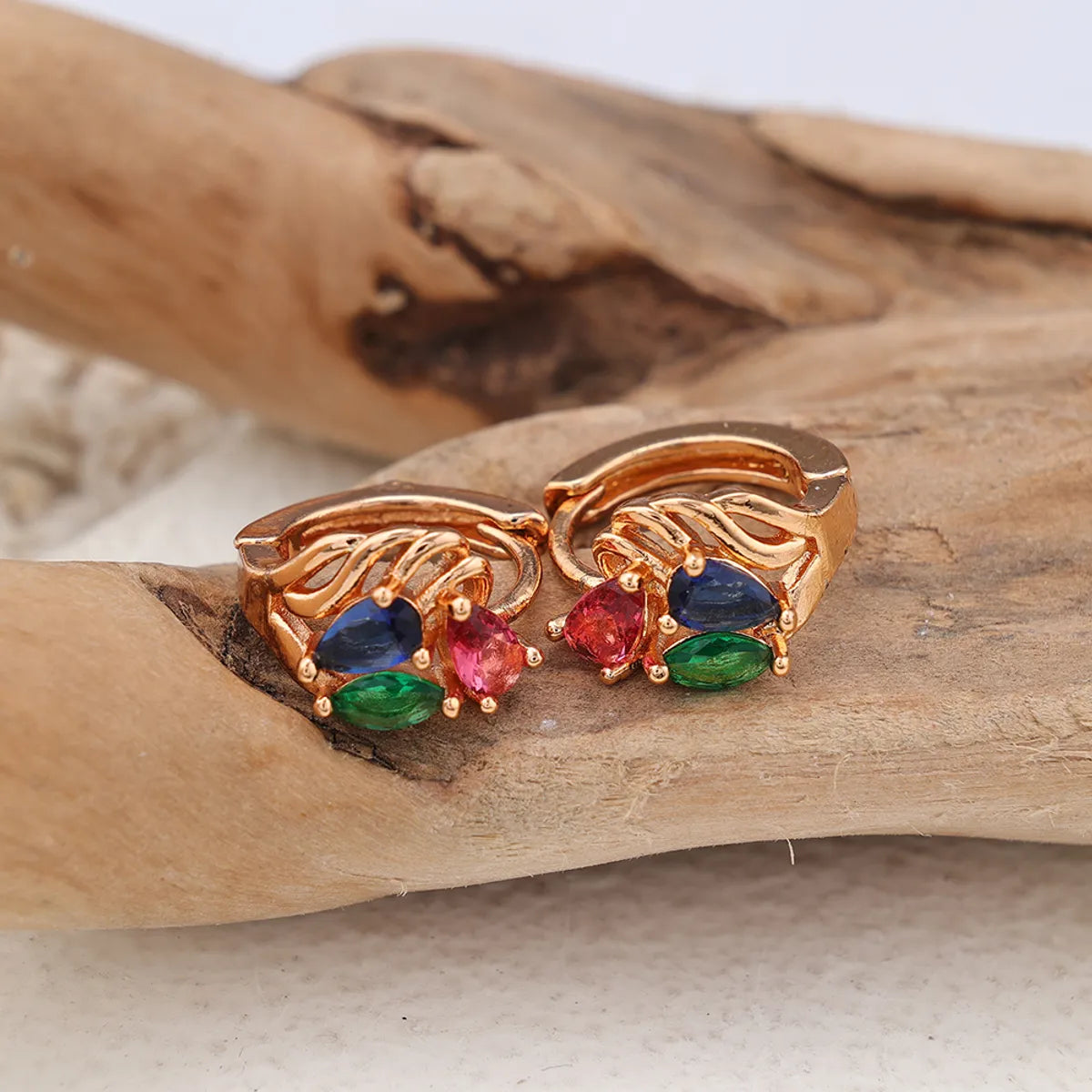 1 Pair Elegant Geometric Inlay Copper Zircon Rose Gold Plated Ear Studs