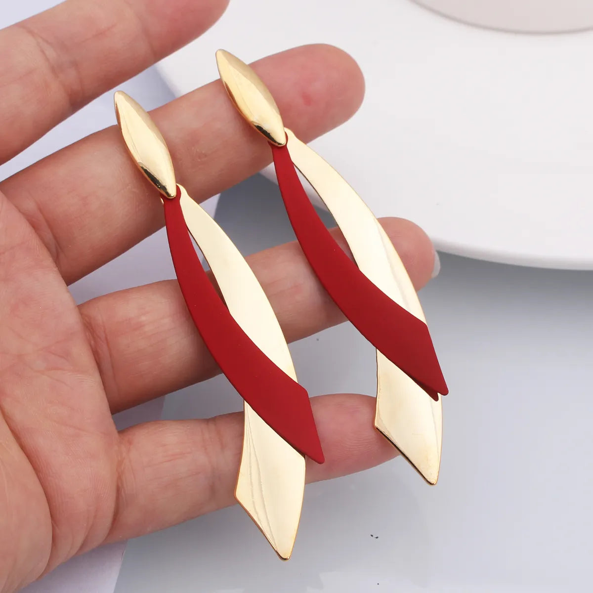 1 Pair Elegant Geometric Metal Plating Women'S Drop Earrings