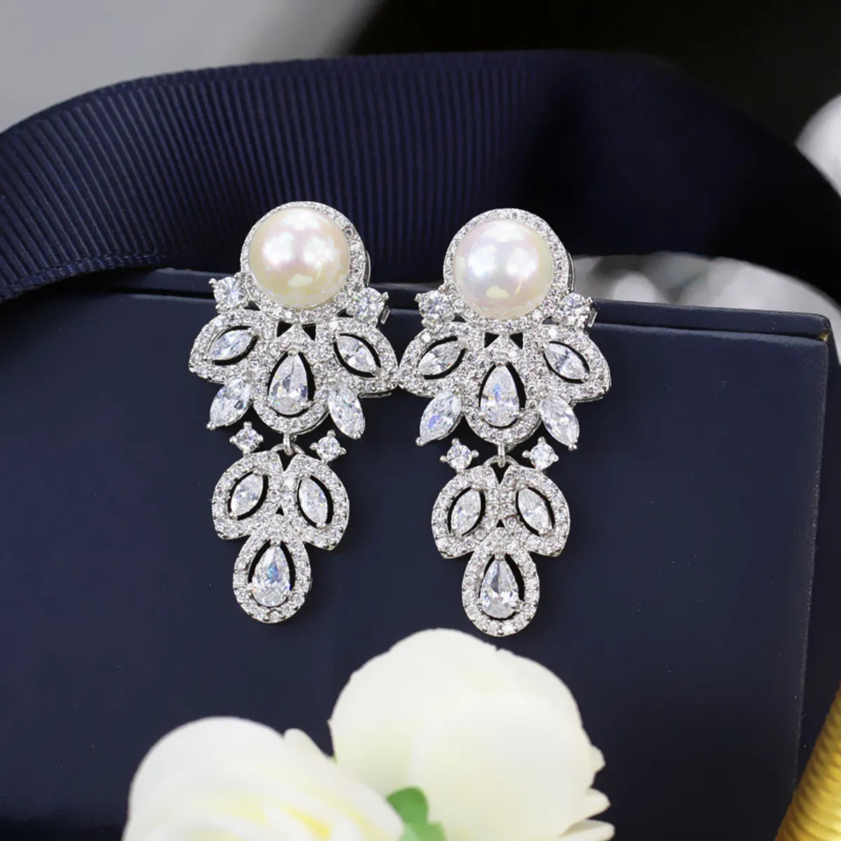 1 Pair Elegant Geometric Plating Inlay Copper Artificial Pearls Zircon Rhodium Plated Silver Plated Drop Earrings