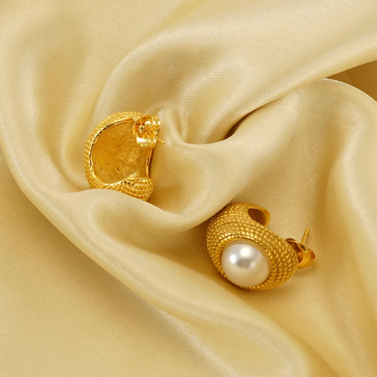 1 Pair Elegant Geometric Polishing Plating Inlay Stainless Steel Pearl 18k Gold Plated Ear Studs