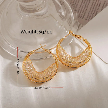 1 Pair Elegant Geometric Solid Color Plating Mesh Hollow Out Copper Hoop Earrings