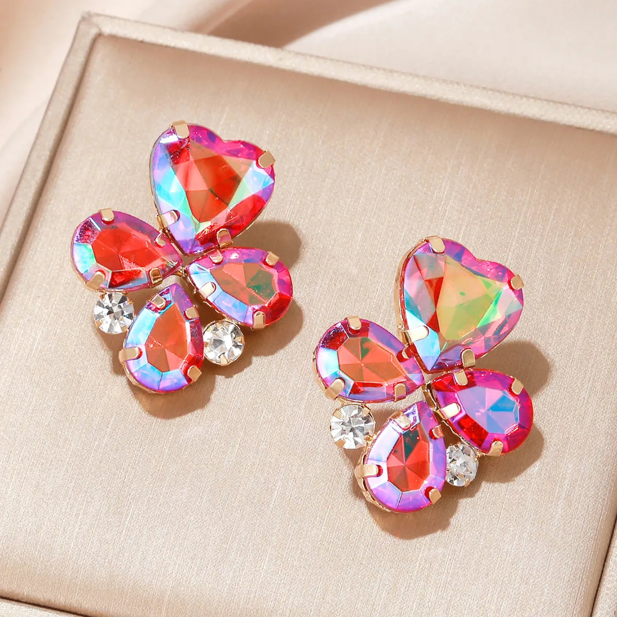 1 Pair Elegant Glam Heart Shape Inlay Arylic Rhinestones Gold Plated Ear Studs