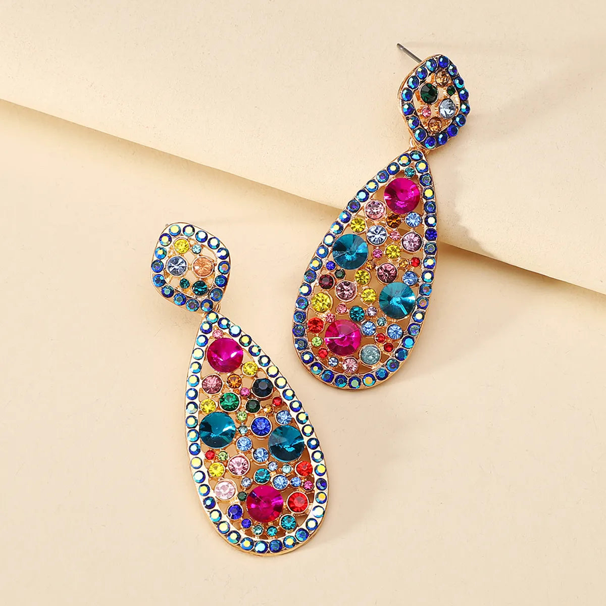 1 Pair Elegant Glam Oval Plating Hollow Out Inlay Zinc Alloy Rhinestones Drop Earrings