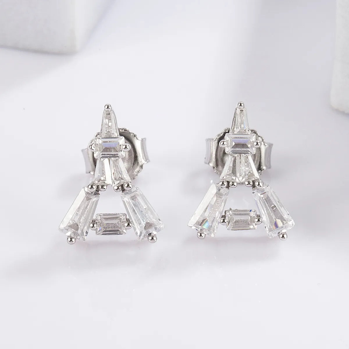 1 Pair Elegant Glam Shiny Triangle Geometric Plating Inlay Sterling Silver Zircon White Gold Plated Drop Earrings