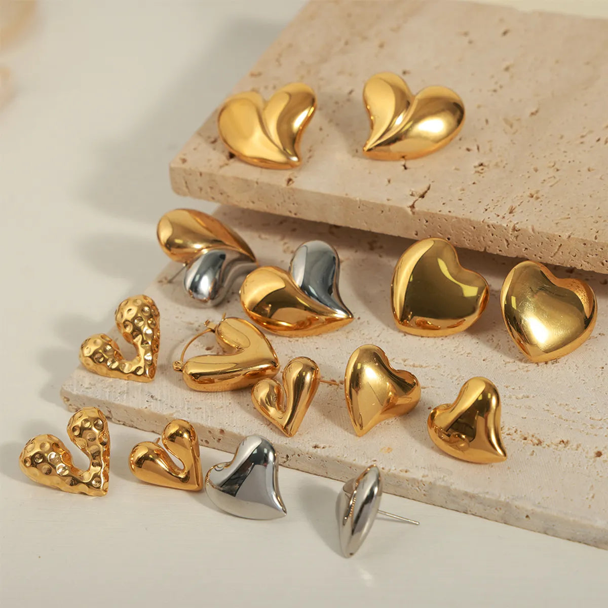 1 Pair Elegant Heart Shape Patchwork Plating Titanium Steel 18k Gold Plated Ear Studs