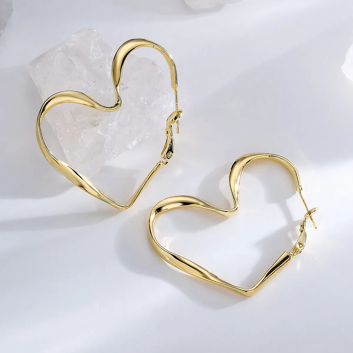 1 Pair Elegant Heart Shape Plating Copper 18k Gold Plated Hoop Earrings