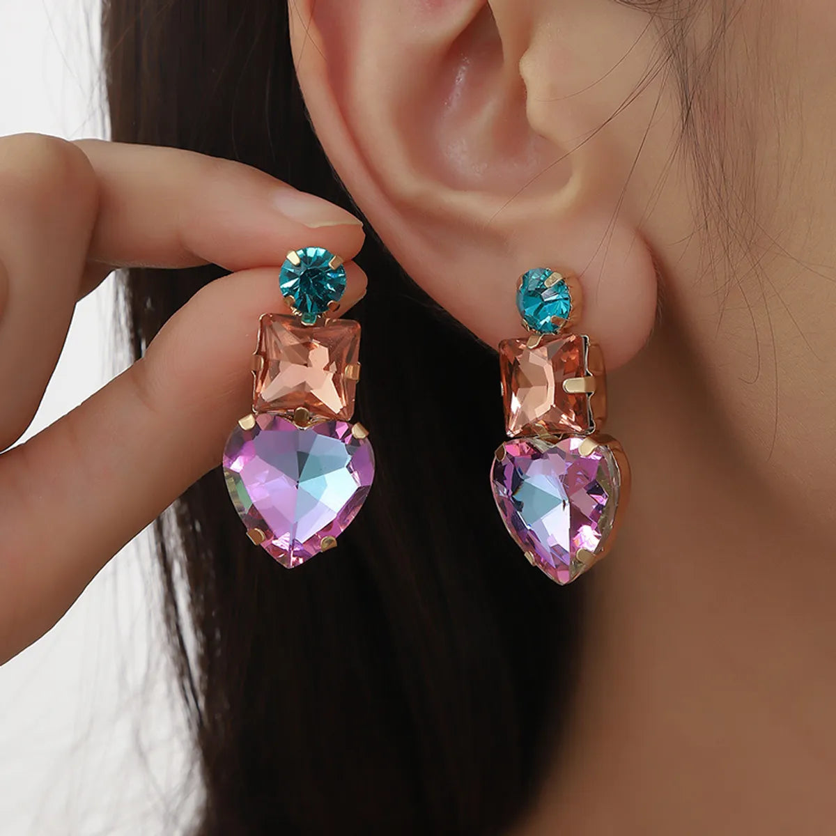 1 Pair Elegant Heart Shape Plating Inlay Alloy Rhinestones Gold Plated Ear Studs