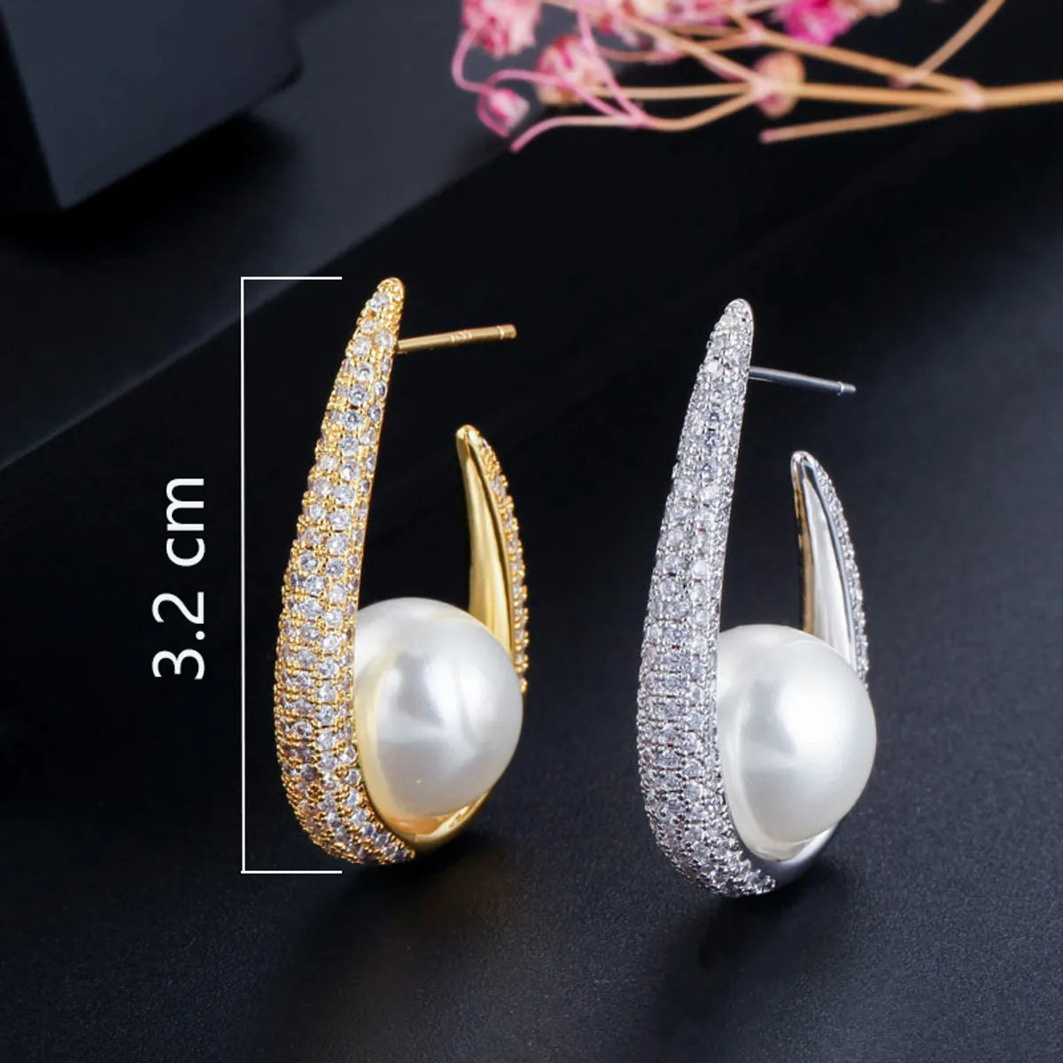 1 Pair Elegant Lady Classic Style Geometric Plating Inlay Brass Imitation Pearl Zircon Gold Plated Drop Earrings