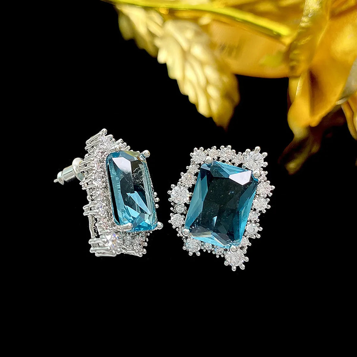 1 Pair Elegant Lady Geometric Inlay Copper Zircon Ear Studs